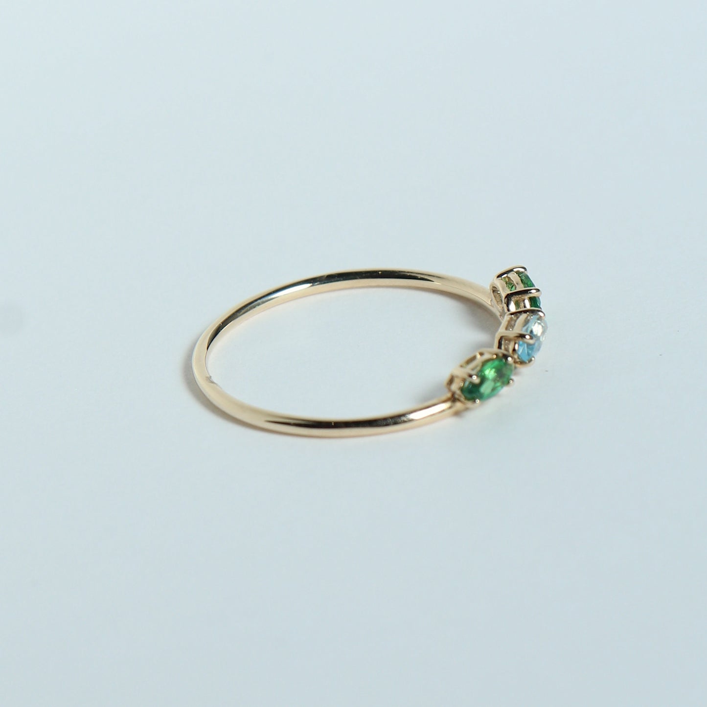 HA Ring サンツブタイラ/Green Garnet , Blue Topaz