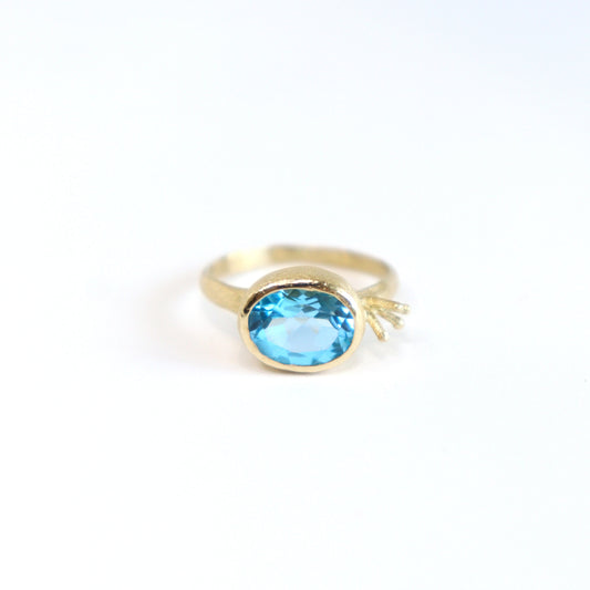 MIA Ring /Swiss Blue Topaz