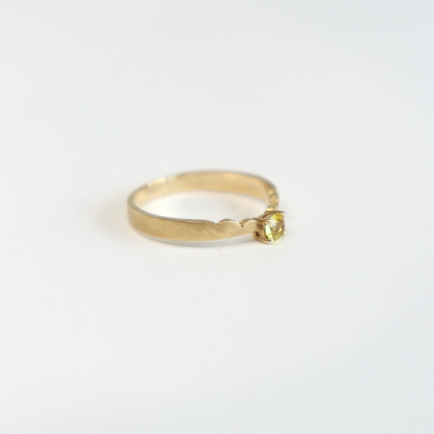 MOKO Ring /Yellow Tourmaline