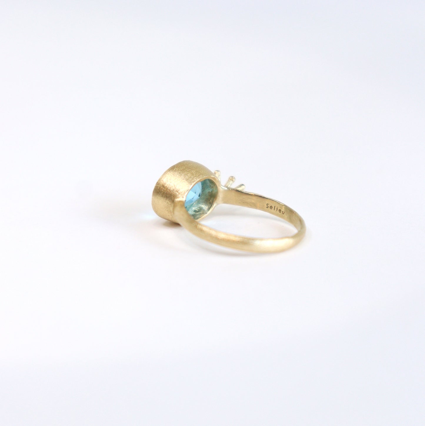 MIA Ring /Swiss Blue Topaz